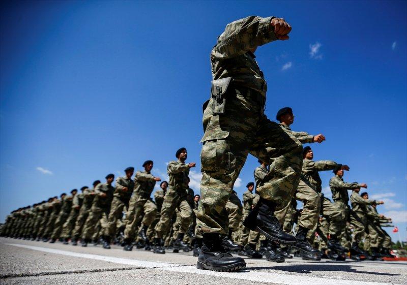 Askeri birliklerde yemin töreni heyecanı