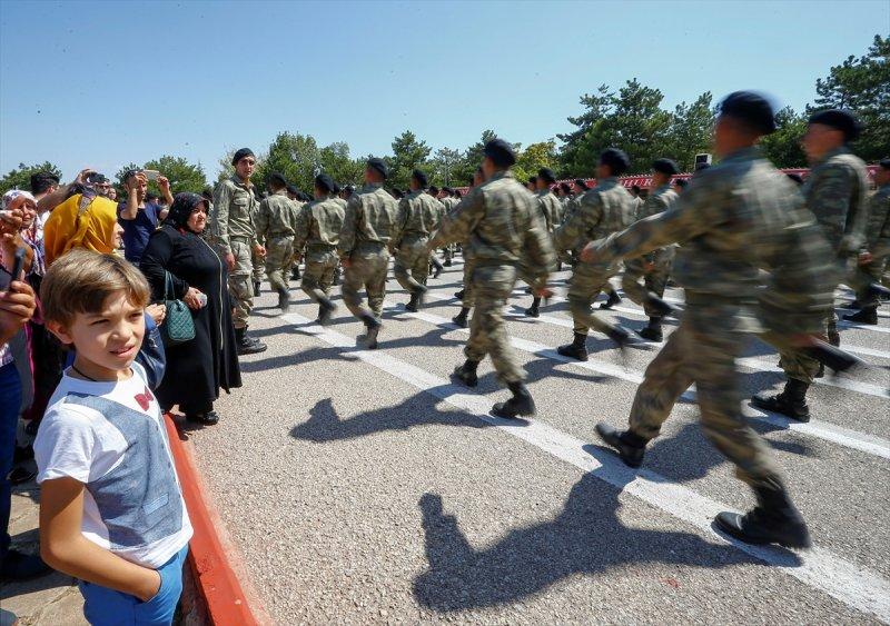 Askeri birliklerde yemin töreni heyecanı
