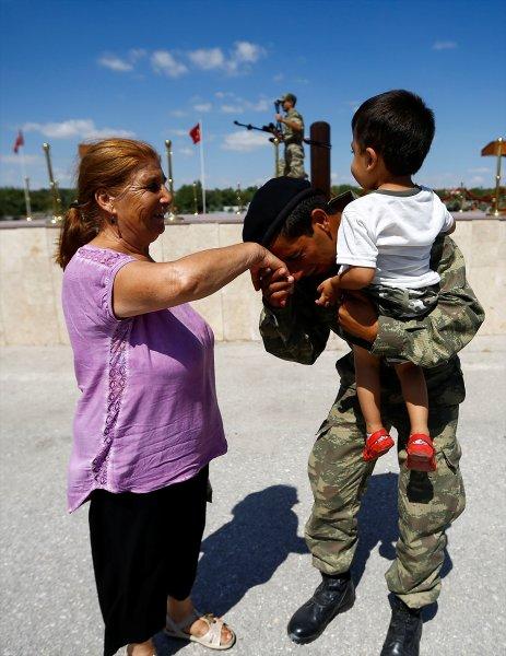 Askeri birliklerde yemin töreni heyecanı
