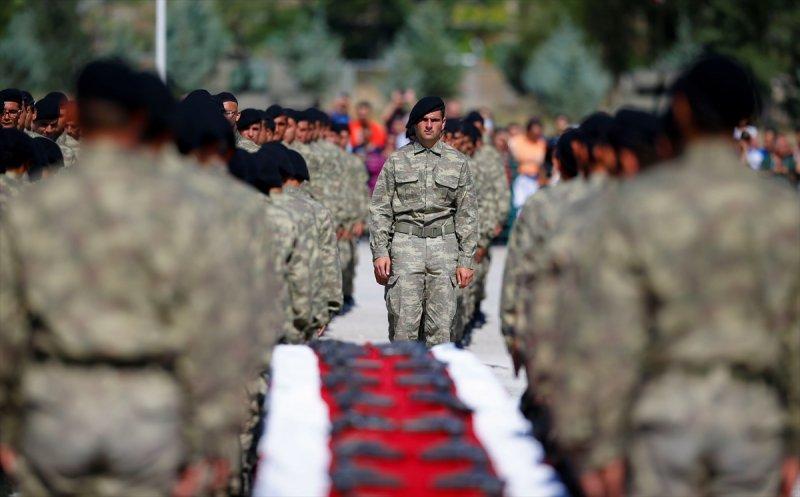 Askeri birliklerde yemin töreni heyecanı