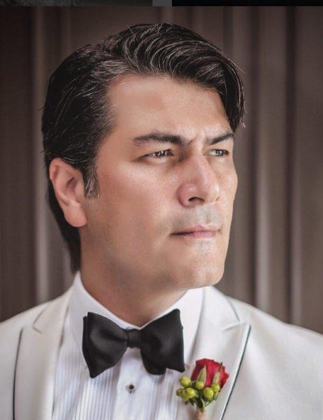 Ünlü sunucu ve oyuncu Vatan Şaşmaz