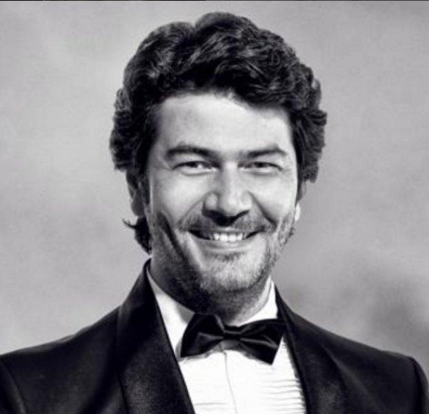 Ünlülerden Vatan Şaşmaz paylaşımı 