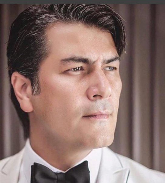 Ünlülerden Vatan Şaşmaz paylaşımı 