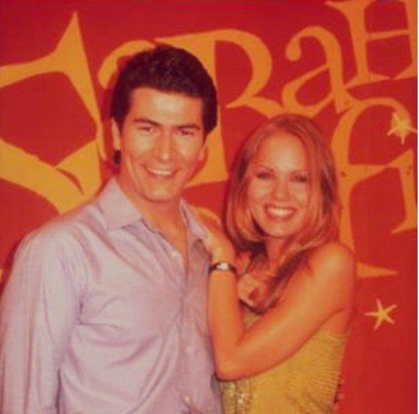 Ünlülerden Vatan Şaşmaz paylaşımı 