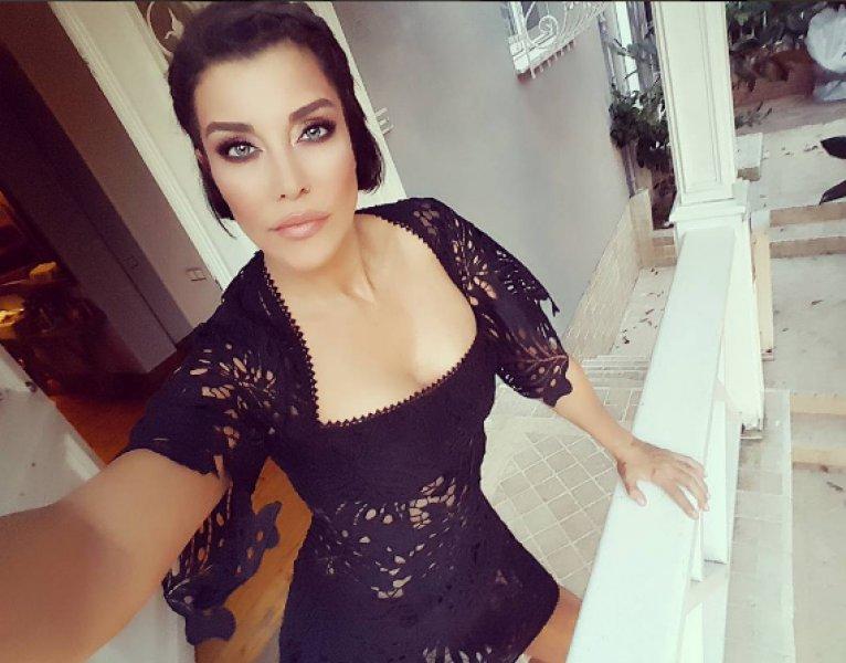 Ünlülerden Vatan Şaşmaz paylaşımı 