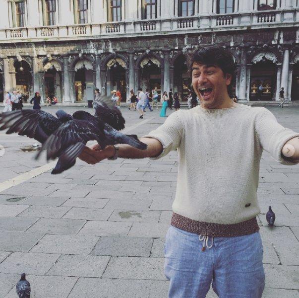 Ünlü sunucu ve oyuncu Vatan Şaşmaz