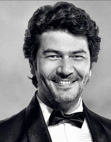 Ünlülerden Vatan Şaşmaz paylaşımı 