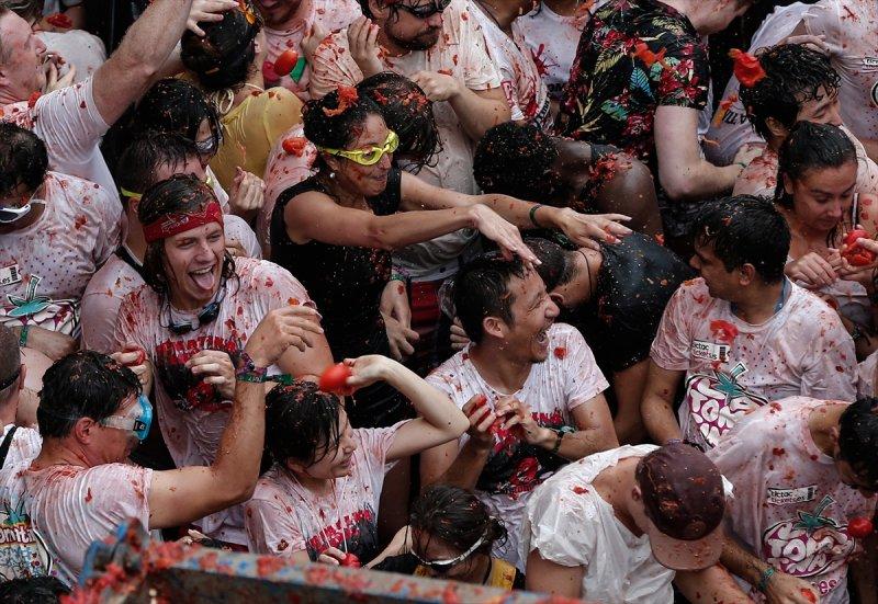İspanya'da La Tomatina festivali