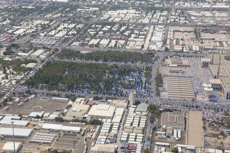 Arafat havadan görüntülendi