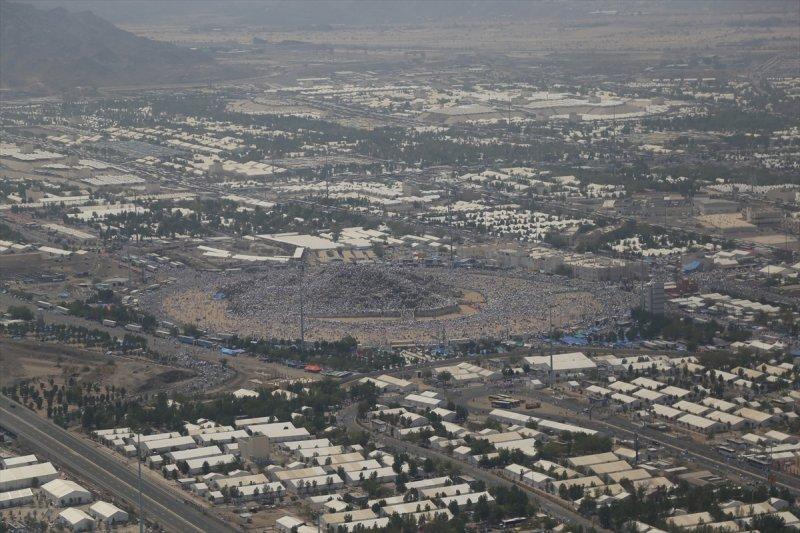 Arafat havadan görüntülendi