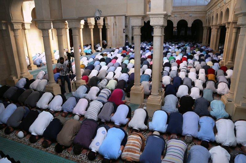 Dünya'dan Kurban Bayramı manzaraları