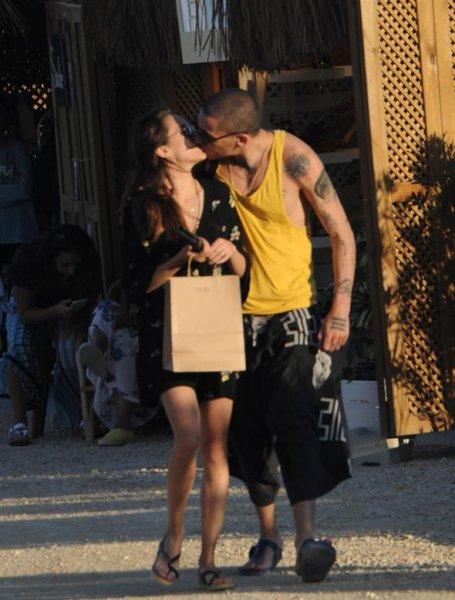 Öykü Karayel ve Can Bonomo tatilde