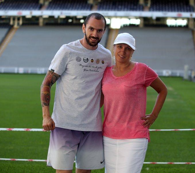 Milli sporcu Ramil Guliyev ayın atleti seçildi