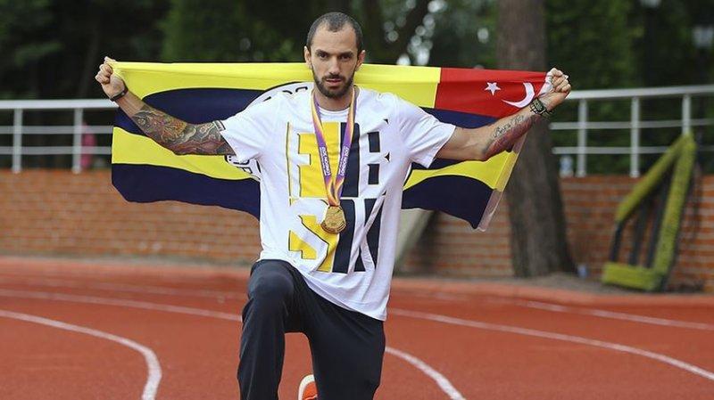 Milli sporcu Ramil Guliyev ayın atleti seçildi