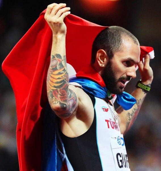 Milli sporcu Ramil Guliyev ayın atleti seçildi