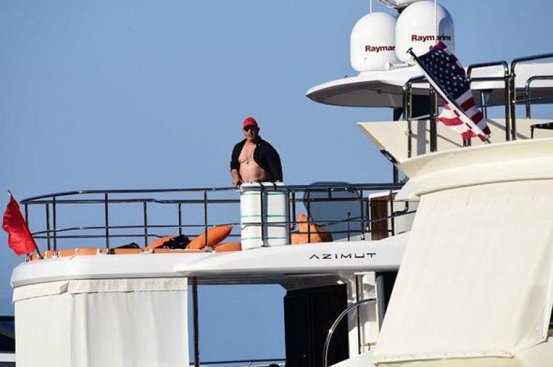 Cem Yılmaz’ın lüks teknesi 