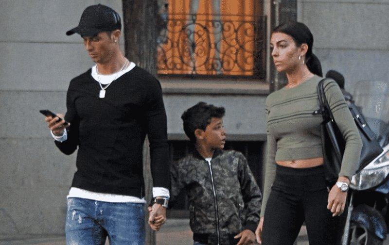 Cristiano Ronaldo’nun hedefi 7 çocuk 