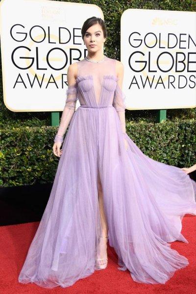 En pahalı kırmızı halı elbiseleri 