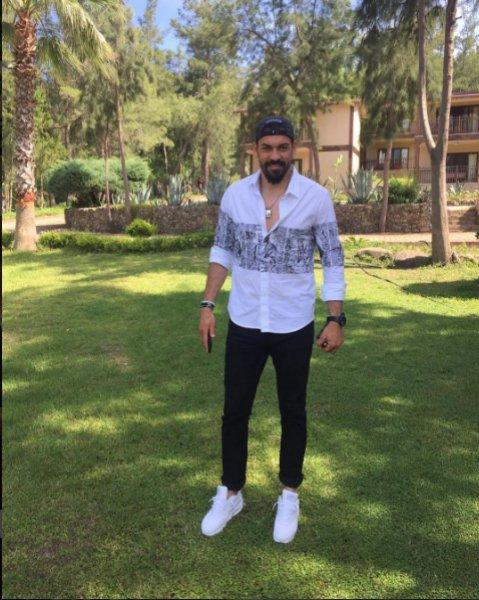 Eski futbolcu Servet Çetin evlendi