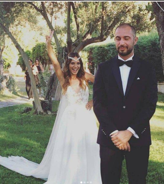 Güzel oyuncu Nilay Deniz evlendi 