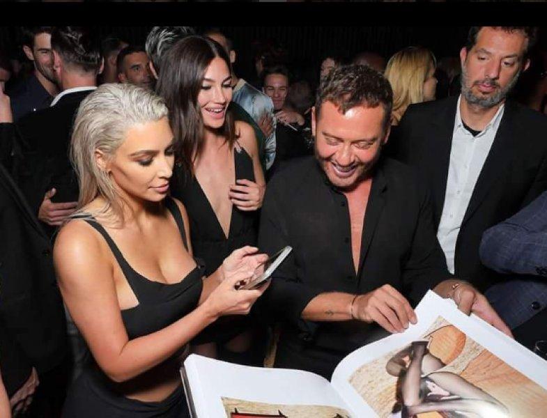 Mert Alaş'ın partisine ünlü akını