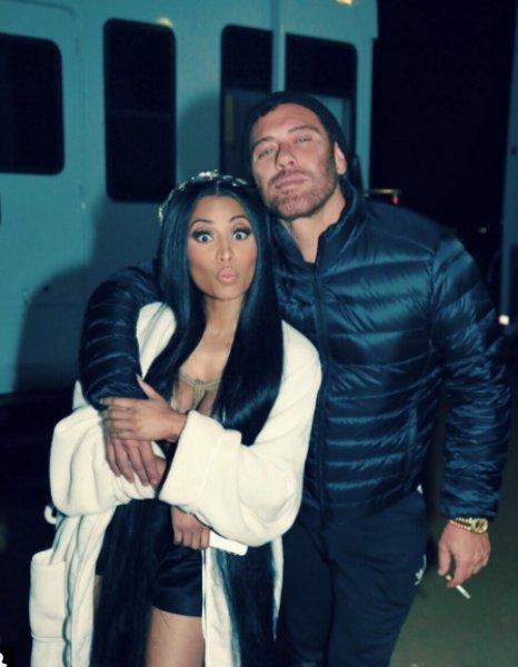 Mert Alaş'ın partisine ünlü akını