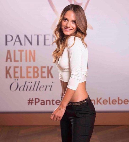 Güzel oyuncu Nilay Deniz evlendi 