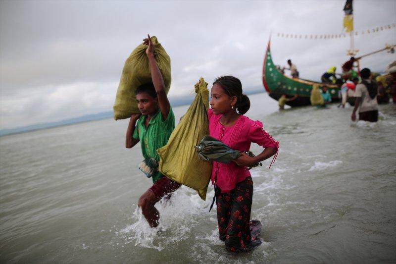 200 bin Arakanlı çocuk ölüm riski altında