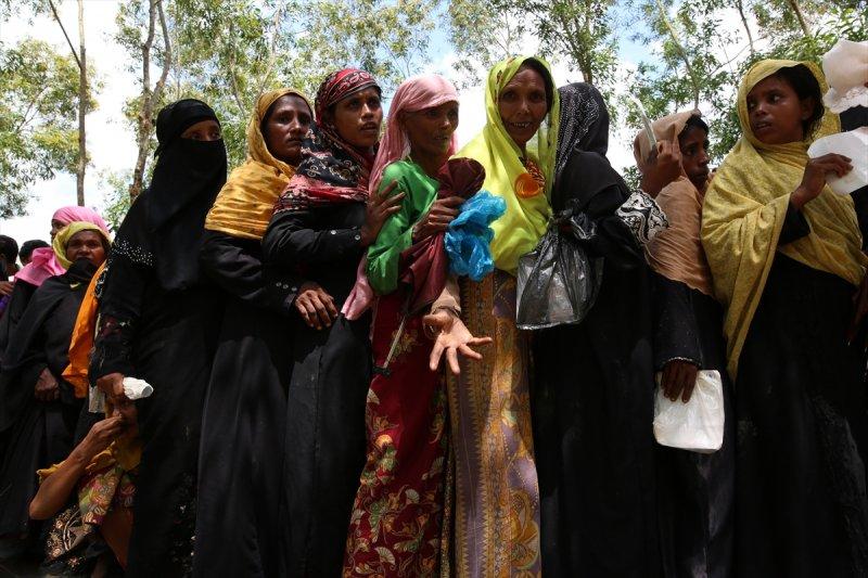 200 bin Arakanlı çocuk ölüm riski altında