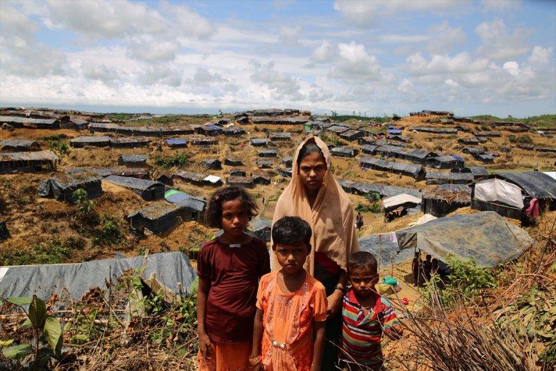 200 bin Arakanlı çocuk ölüm riski altında