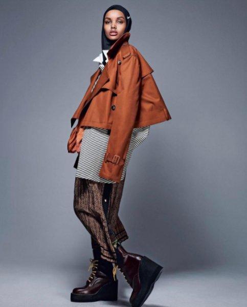 Dünyanın ilk tesettürlü modeli Halima Aden oldu 