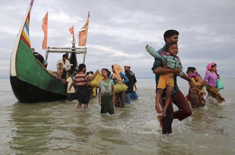 200 bin Arakanlı çocuk ölüm riski altında