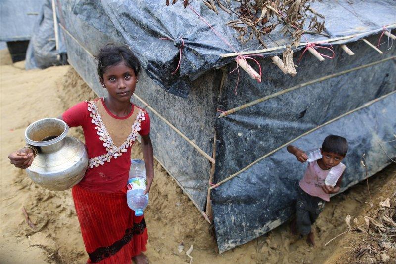 200 bin Arakanlı çocuk ölüm riski altında