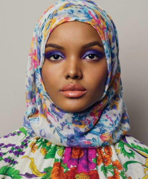 Dünyanın ilk tesettürlü modeli Halima Aden oldu 
