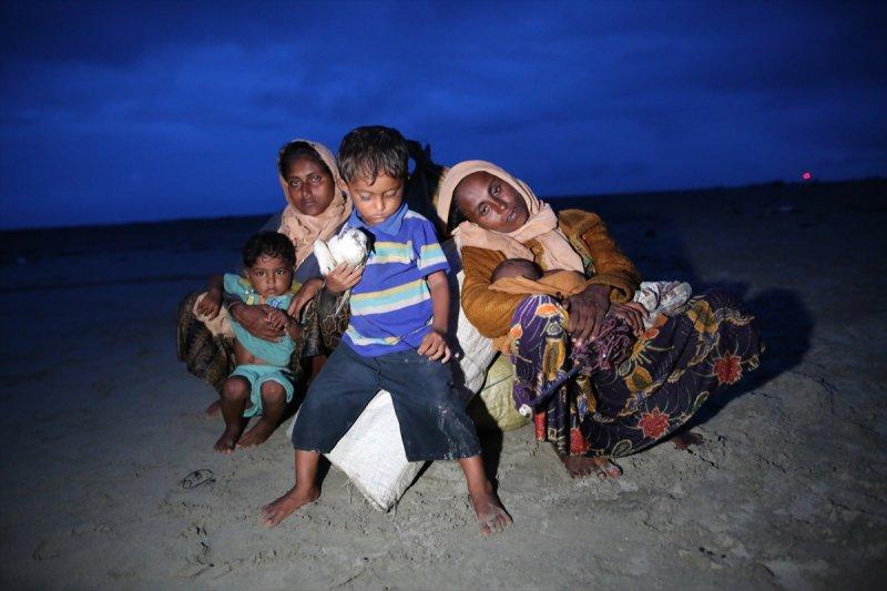 200 bin Arakanlı çocuk ölüm riski altında