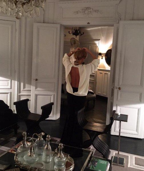 Burcu Esmersoy'dan cesur fotoğraf 