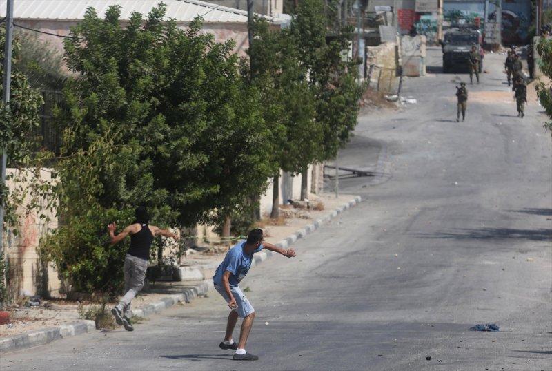 İsrail askerinin Batı Şeria'daki gösterilere müdahalesi