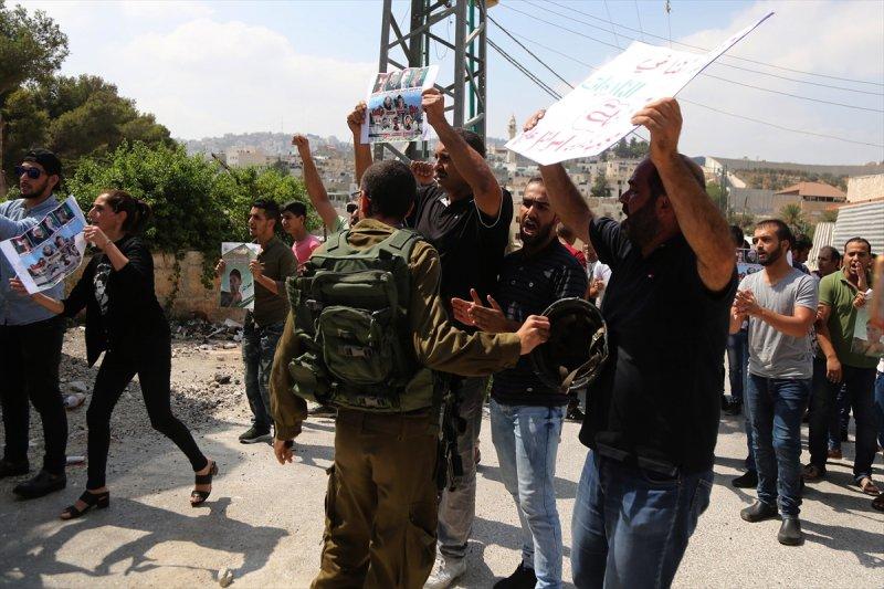 İsrail askerinin Batı Şeria'daki gösterilere müdahalesi