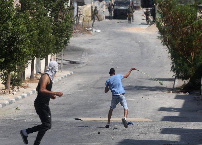 İsrail askerinin Batı Şeria'daki gösterilere müdahalesi