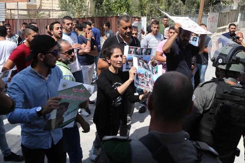 İsrail askerinin Batı Şeria'daki gösterilere müdahalesi