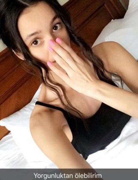 Şarkıcı Ayşe Akın geçirdiği anoreksiya hastalığını anlattı