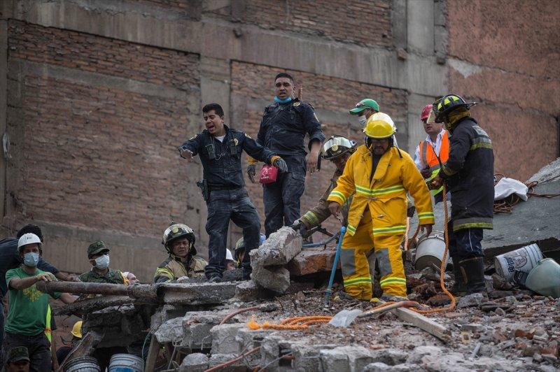 Meksika'daki depremden kareler