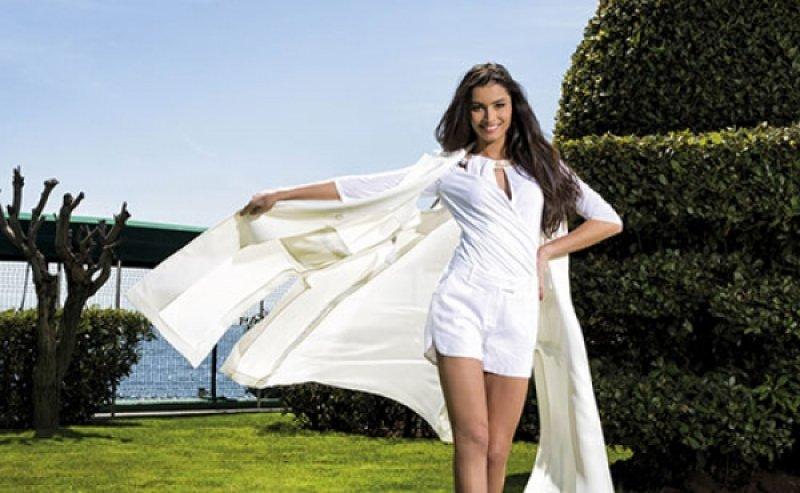 Şarkıcı Ayşe Akın geçirdiği anoreksiya hastalığını anlattı