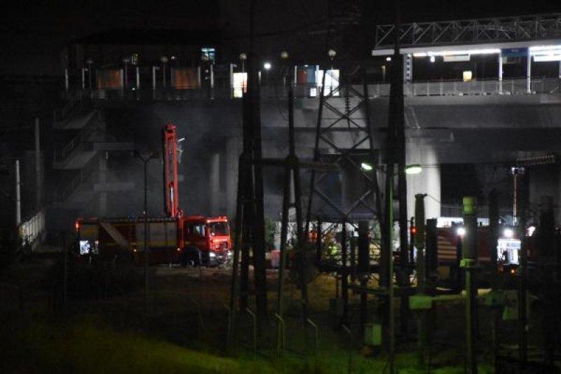 TCDD'de çıkan yangın İZBAN seferlerini vurdu