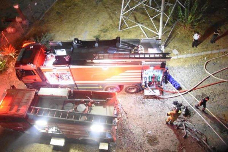 TCDD'de çıkan yangın İZBAN seferlerini vurdu