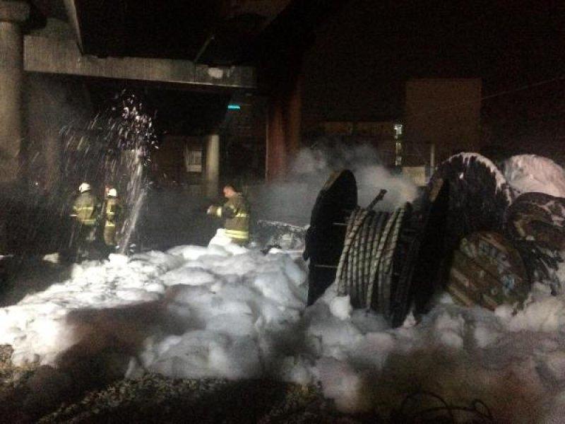 TCDD'de çıkan yangın İZBAN seferlerini vurdu