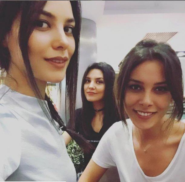 İkiz kardeşi olan ünlü isimler 