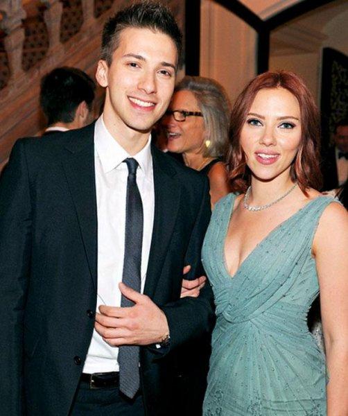 İkiz kardeşi olan ünlü isimler 