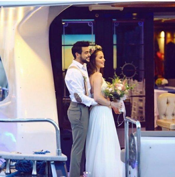 Rüzgar Erkoçlar ile Tuğba Beyazoğlu evlendi