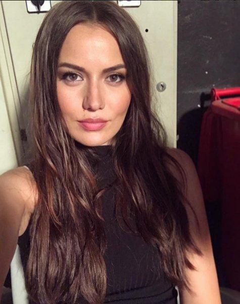 Yabancı dil konusunda parmak ısırtan ünlüler